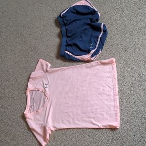 Women's Peach & Navy Under Armor Outfit | XS top, S bottoms